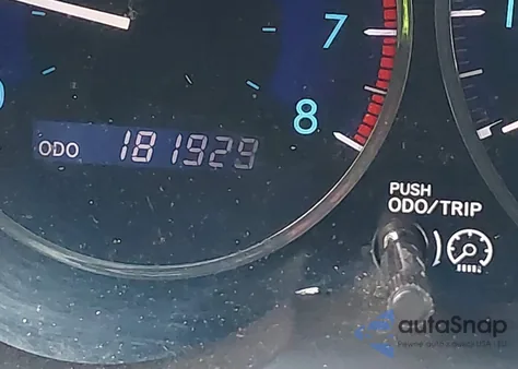 2010 Toyota Sienna Le from USA, damaged, VIN 5TDJK4CC9AS030866